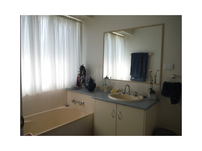 9 Roma Crescent, Roma QLD 4455