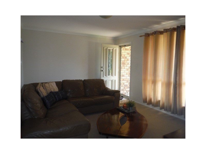 9 Roma Crescent, Roma QLD 4455