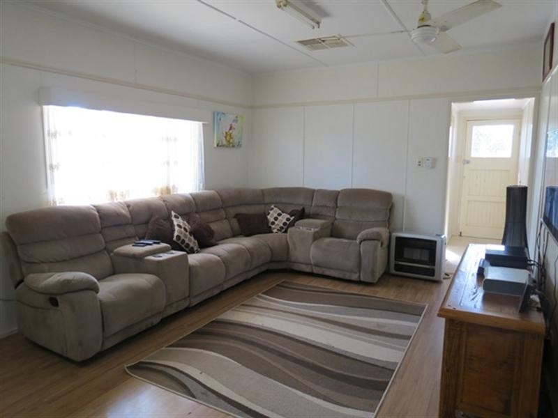 84 Miscamble Street, Roma QLD 4455