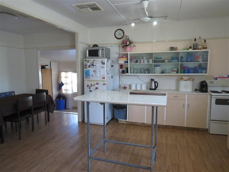 84 Miscamble Street, Roma QLD 4455