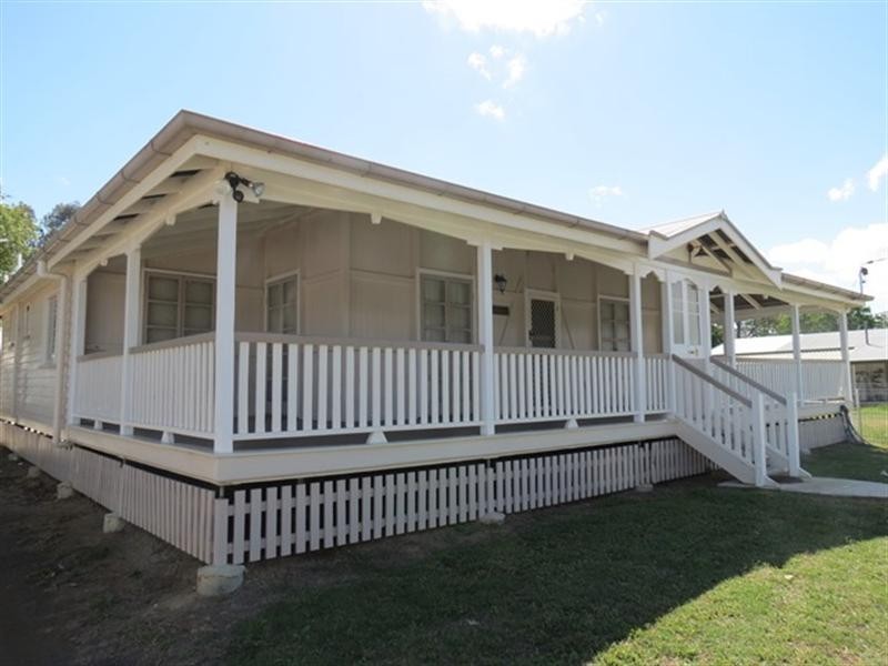 19 Hunter Street, Roma QLD 4455