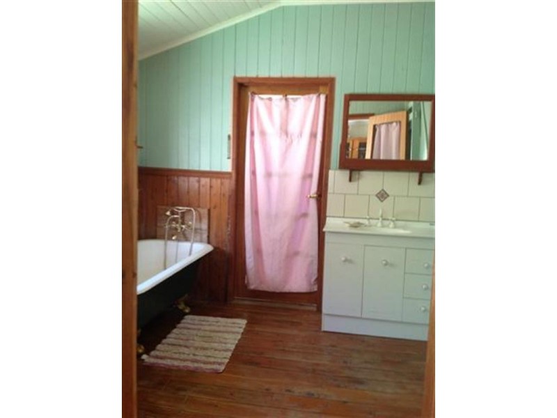 44 Clayton Road, Roma QLD 4455