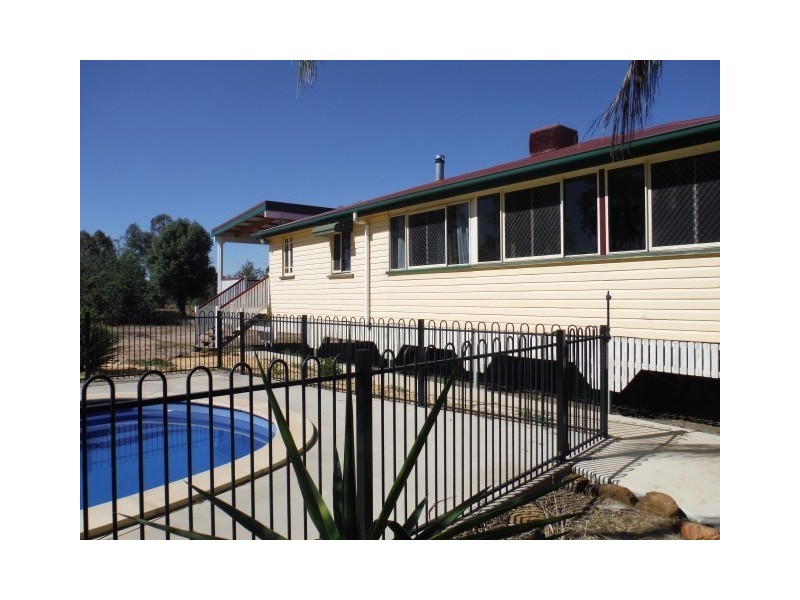 44 Clayton Road, Roma QLD 4455