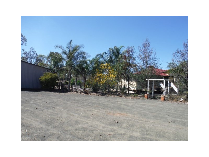 44 Clayton Road, Roma QLD 4455
