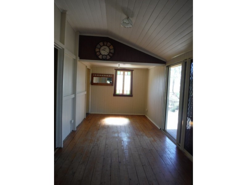 44 Clayton Road, Roma QLD 4455