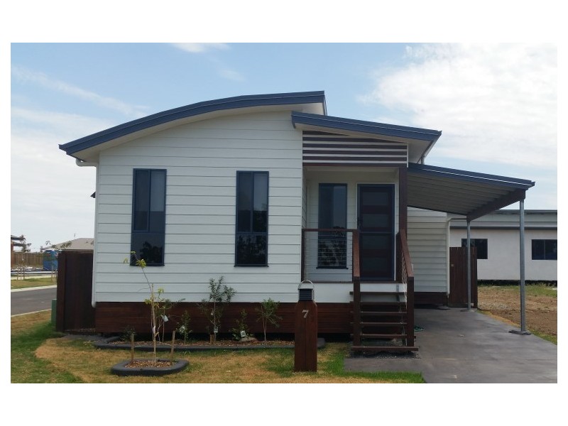 7 Acacia Road, Roma QLD 4455