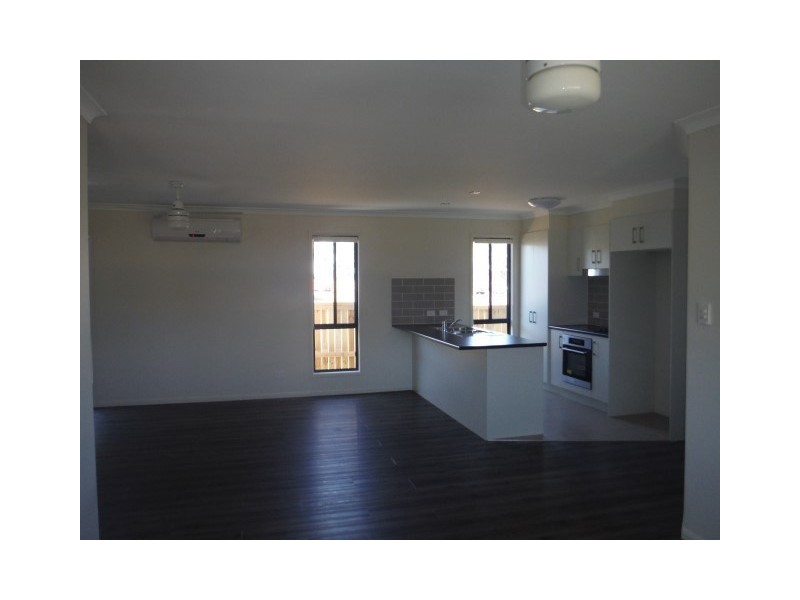 7 Acacia Road, Roma QLD 4455