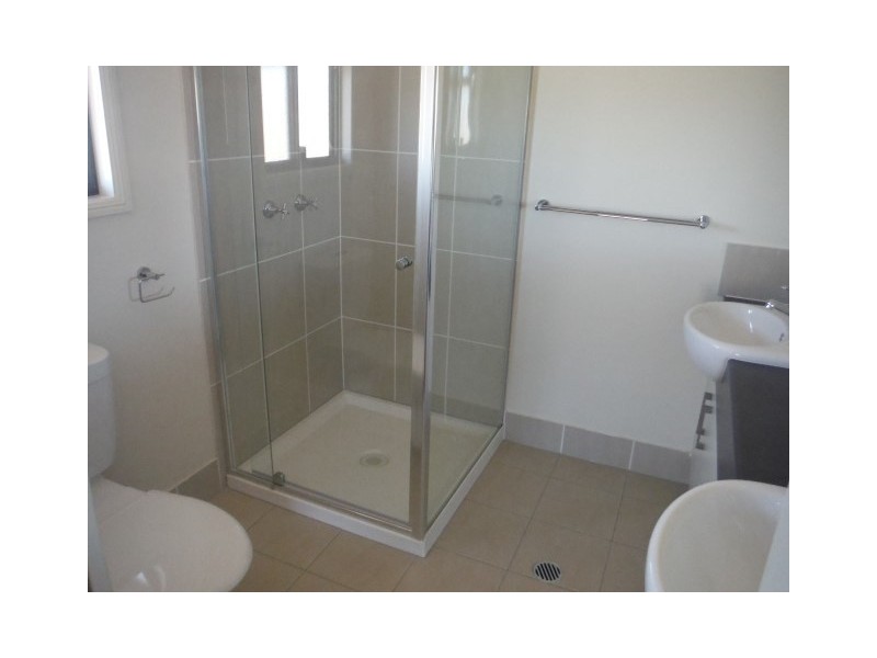 7 Acacia Road, Roma QLD 4455