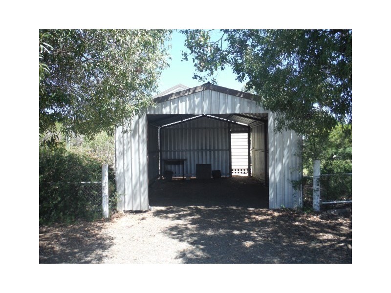 68 Minka Road, Roma QLD 4455