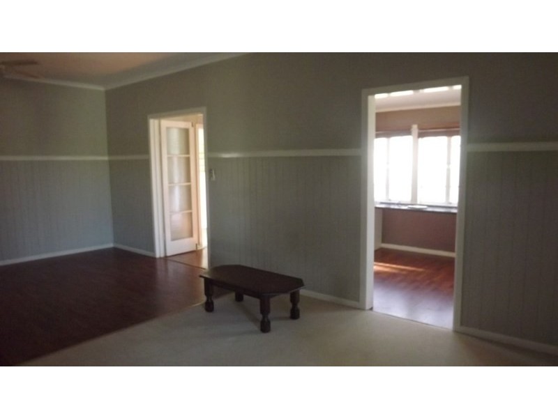 17 May Street, Roma QLD 4455