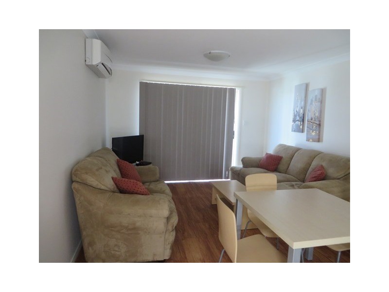 32 South Street, Roma QLD 4455