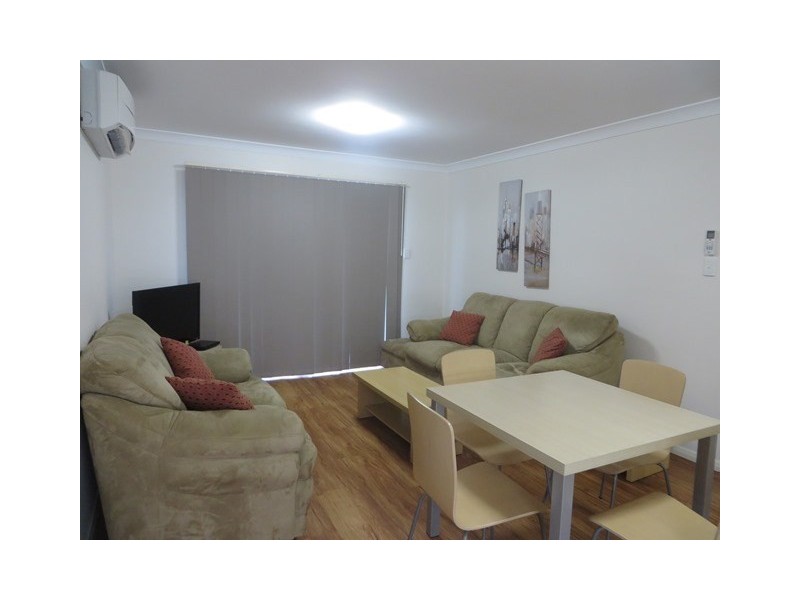 32 South Street, Roma QLD 4455
