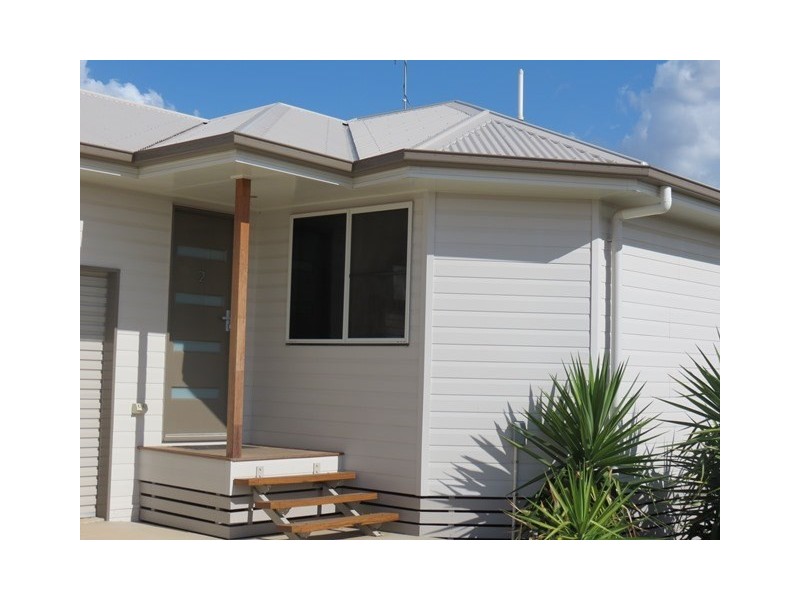 32 South Street, Roma QLD 4455