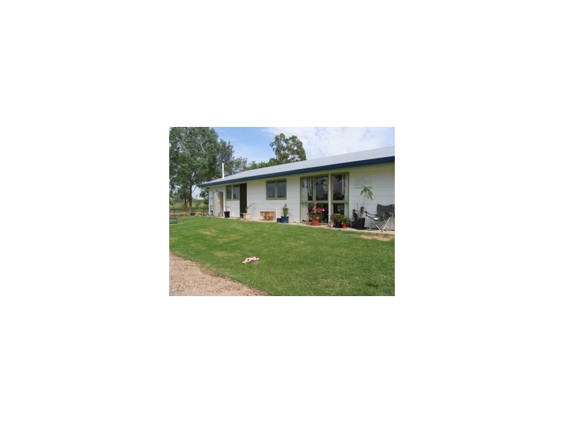 71 McPhie Street, Roma QLD 4455