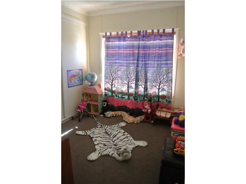 12 Bakerfinch Crescent, Roma QLD 4455