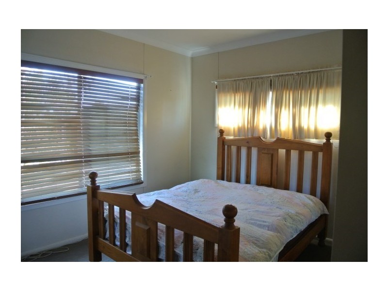 12 Bakerfinch Crescent, Roma QLD 4455