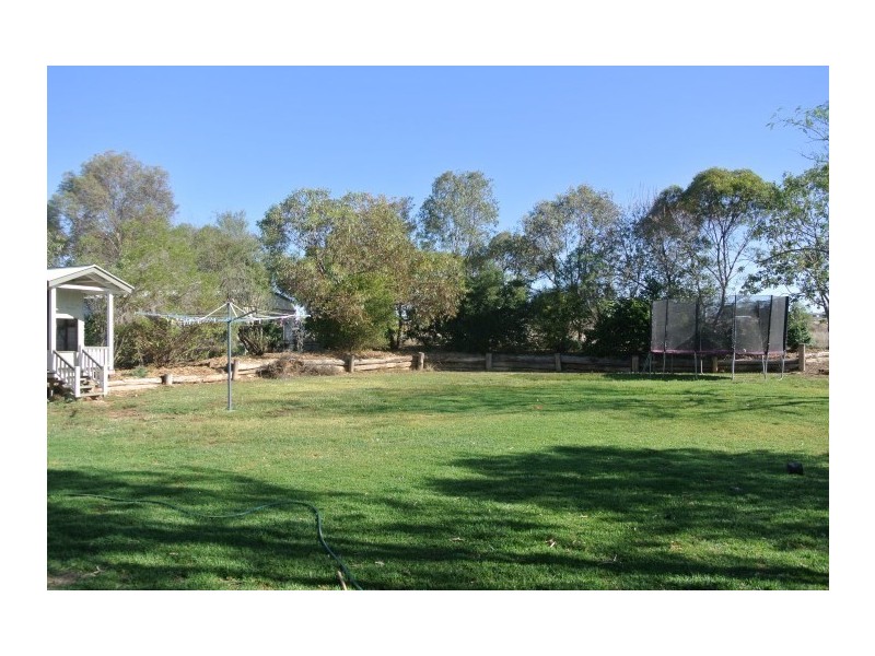 12 Bakerfinch Crescent, Roma QLD 4455