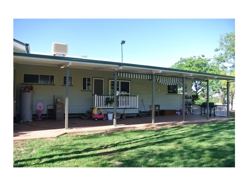 12 Bakerfinch Crescent, Roma QLD 4455