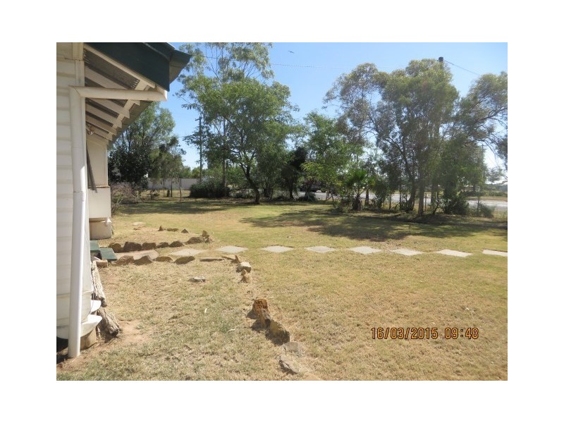 80-82 Northern Road, Roma QLD 4455