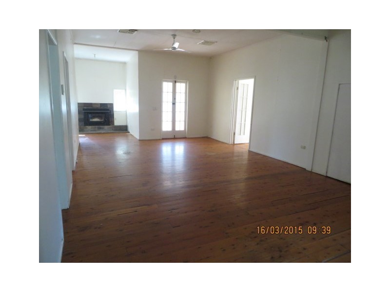 80-82 Northern Road, Roma QLD 4455