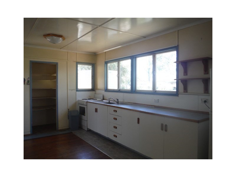 23 Jackson Street, Roma QLD 4455