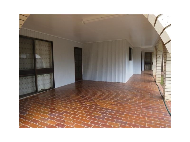 22 Wright Street, Roma QLD 4455