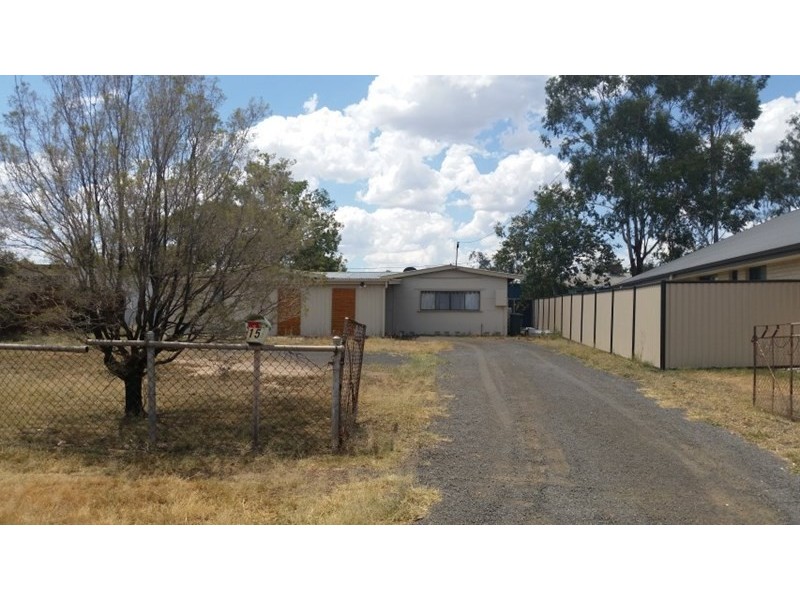 15 Courtney Street, Roma QLD 4455