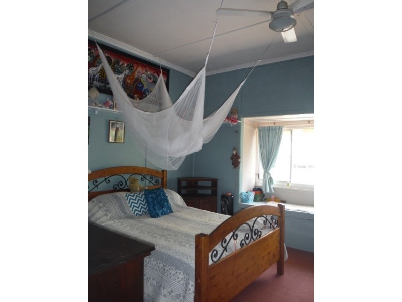 5 Arthur Street, Roma QLD 4455