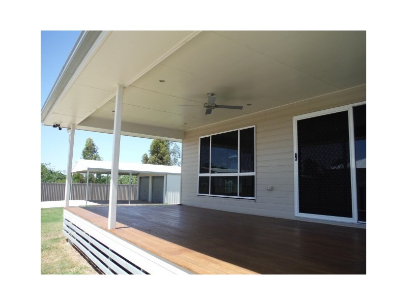 10 Beetson Drive, Roma QLD 4455