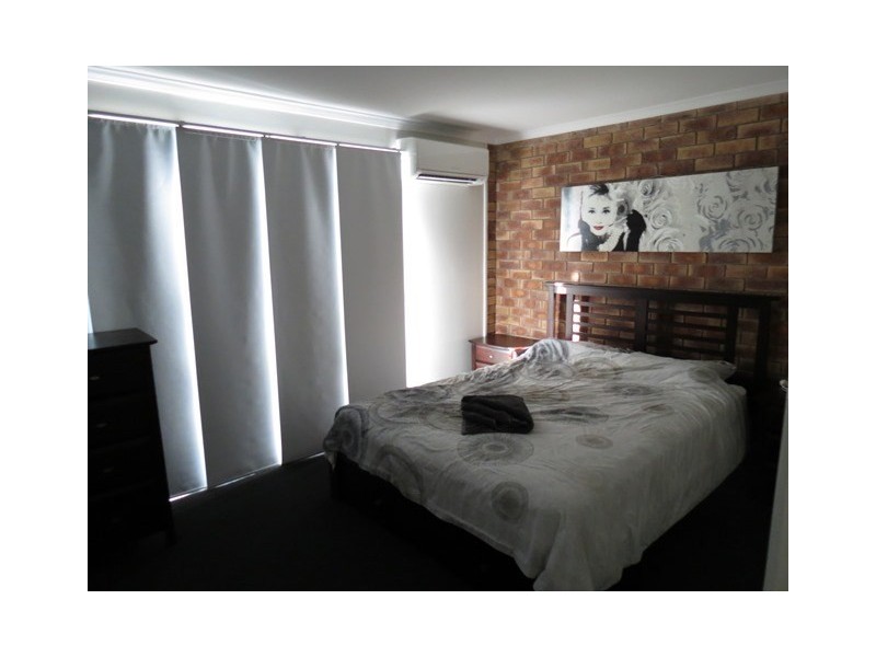 2/105 Bowen Street, Roma QLD 4455