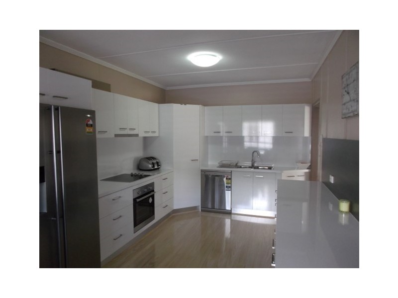 23 Arthur Street, Roma QLD 4455