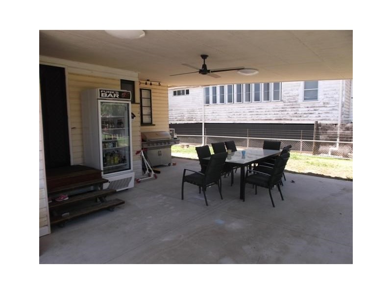 23 Arthur Street, Roma QLD 4455