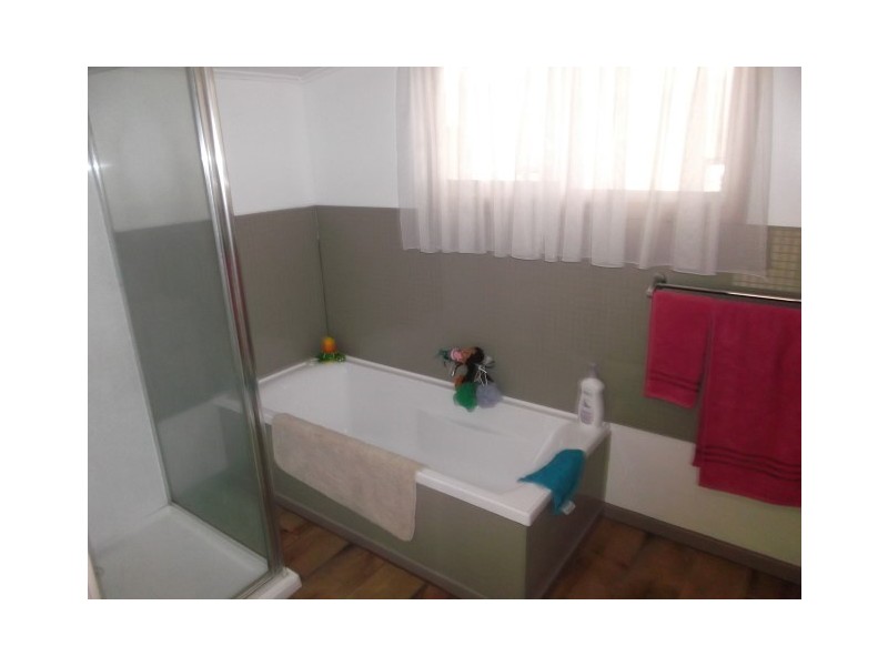 23 Arthur Street, Roma QLD 4455