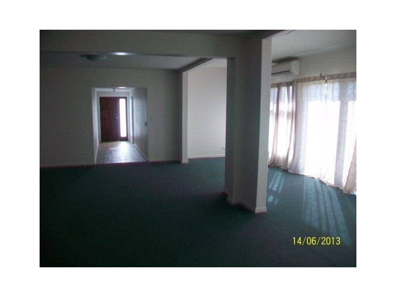 230 Bourne Drive, Roma QLD 4455