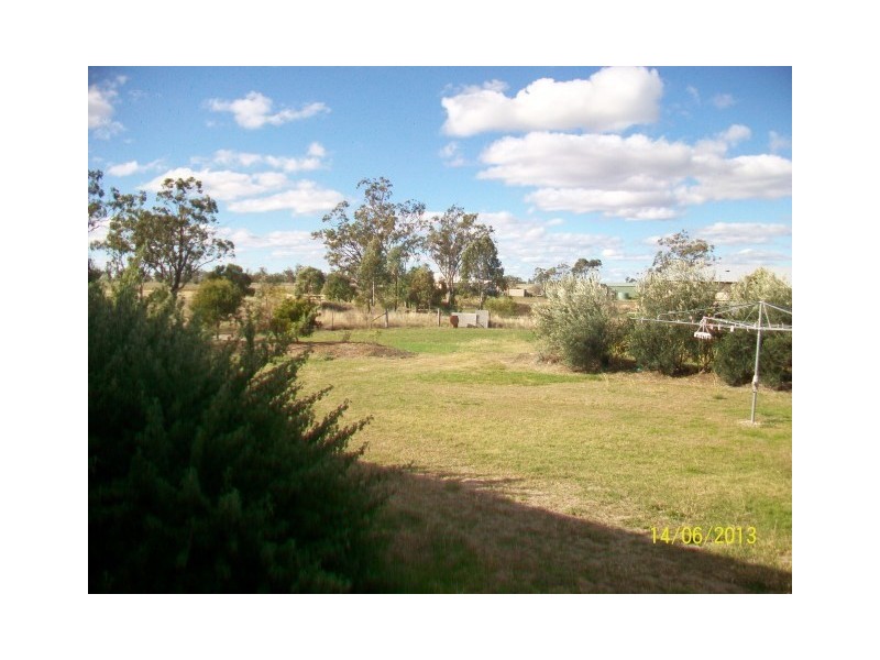 230 Bourne Drive, Roma QLD 4455
