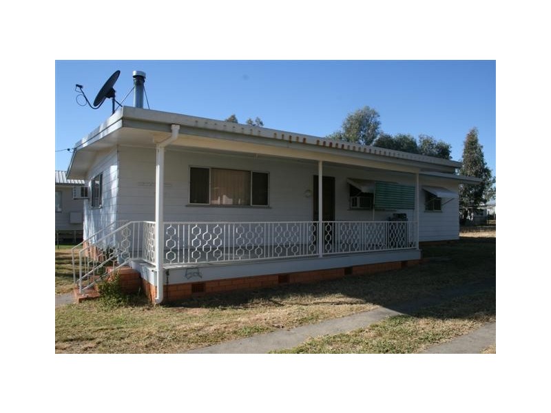 6 Fowles Street, Roma QLD 4455