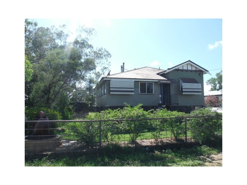 74 Quintin Street, Roma QLD 4455