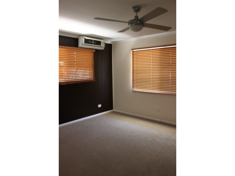 16 Hasted Street, Roma QLD 4455