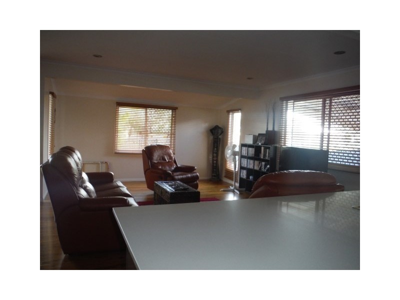 16 Hasted Street, Roma QLD 4455