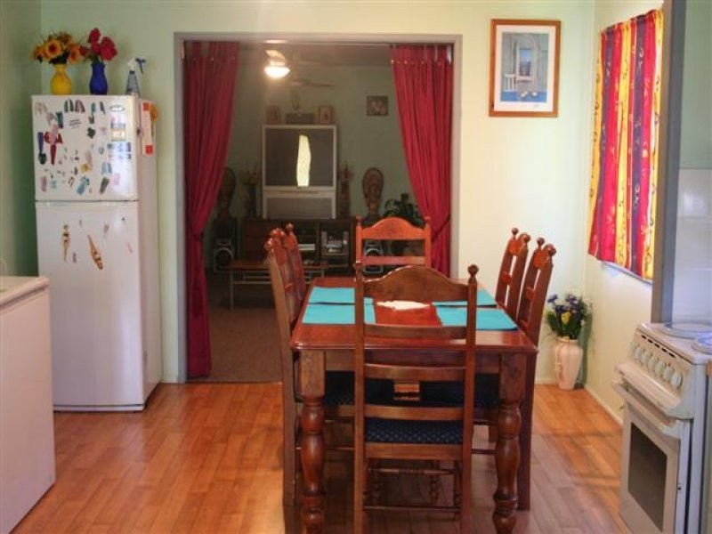 15 Lewis Street, Roma QLD 4455