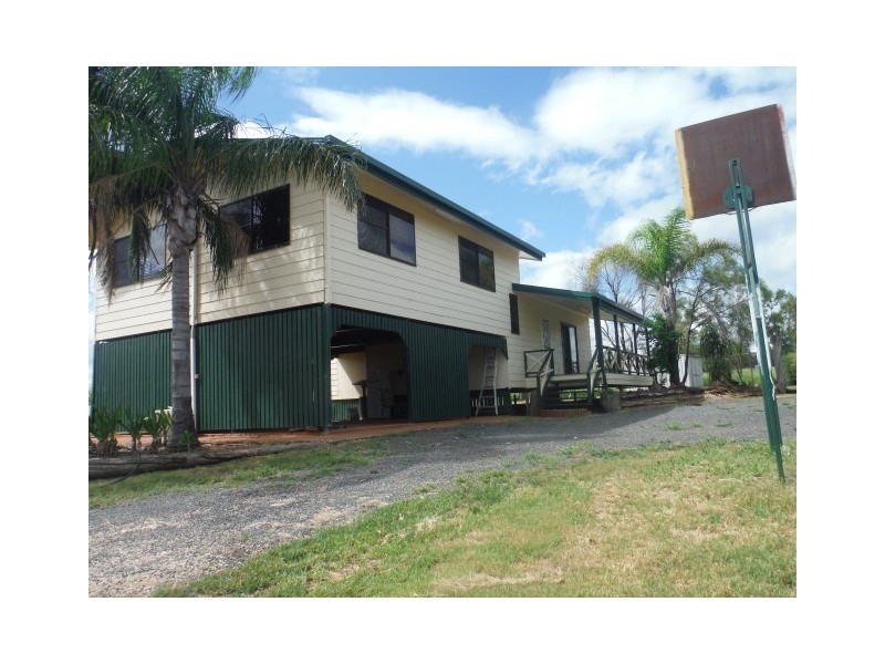 134 Roslyn Drive, Roma QLD 4455