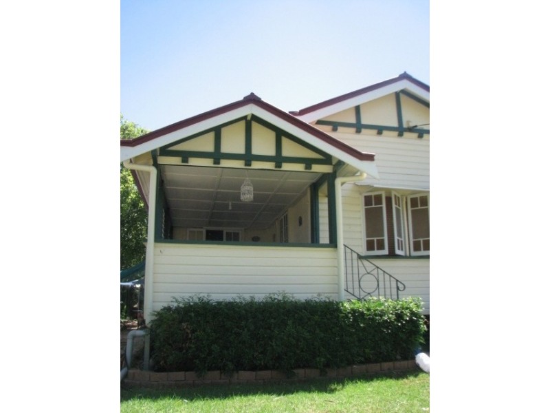 25 Spencer Street, Roma QLD 4455