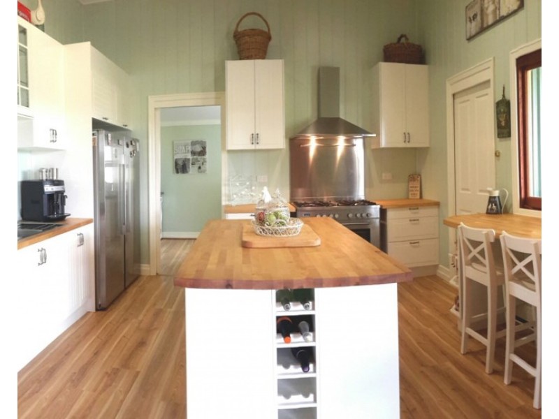 103 Minka Road, Roma QLD 4455