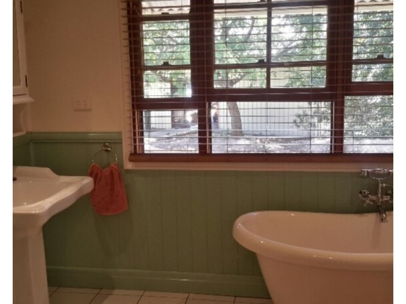 103 Minka Road, Roma QLD 4455