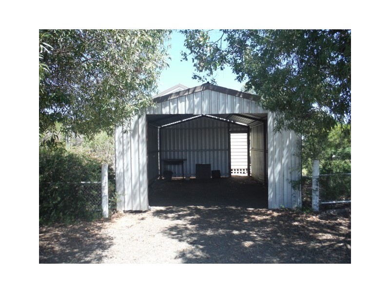 68 Minka Road, Roma QLD 4455