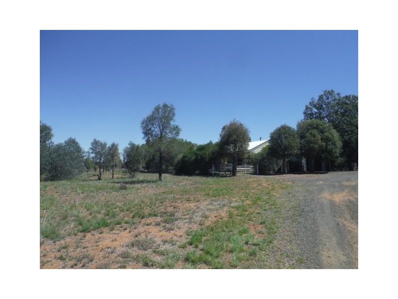 68 Minka Road, Roma QLD 4455