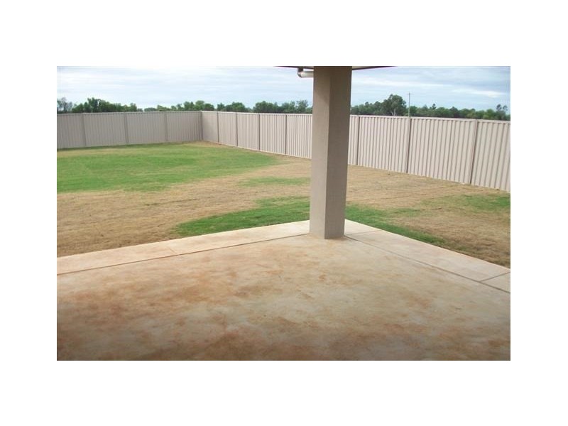 26 Bassett Court, Roma QLD 4455