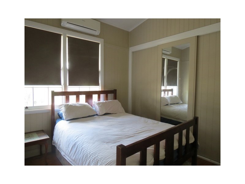 71 Bowen Street, Roma QLD 4455