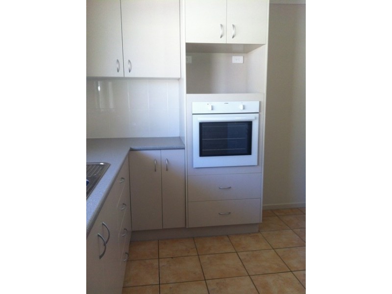 16 marsden Court, Roma QLD 4455