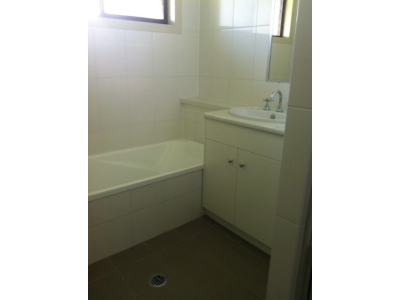 16 marsden Court, Roma QLD 4455